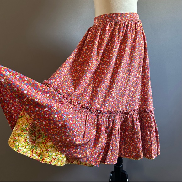 Dresses & Skirts - Vintage Montaldos Floral Tiered Ruffle Midi Flare Skirt
